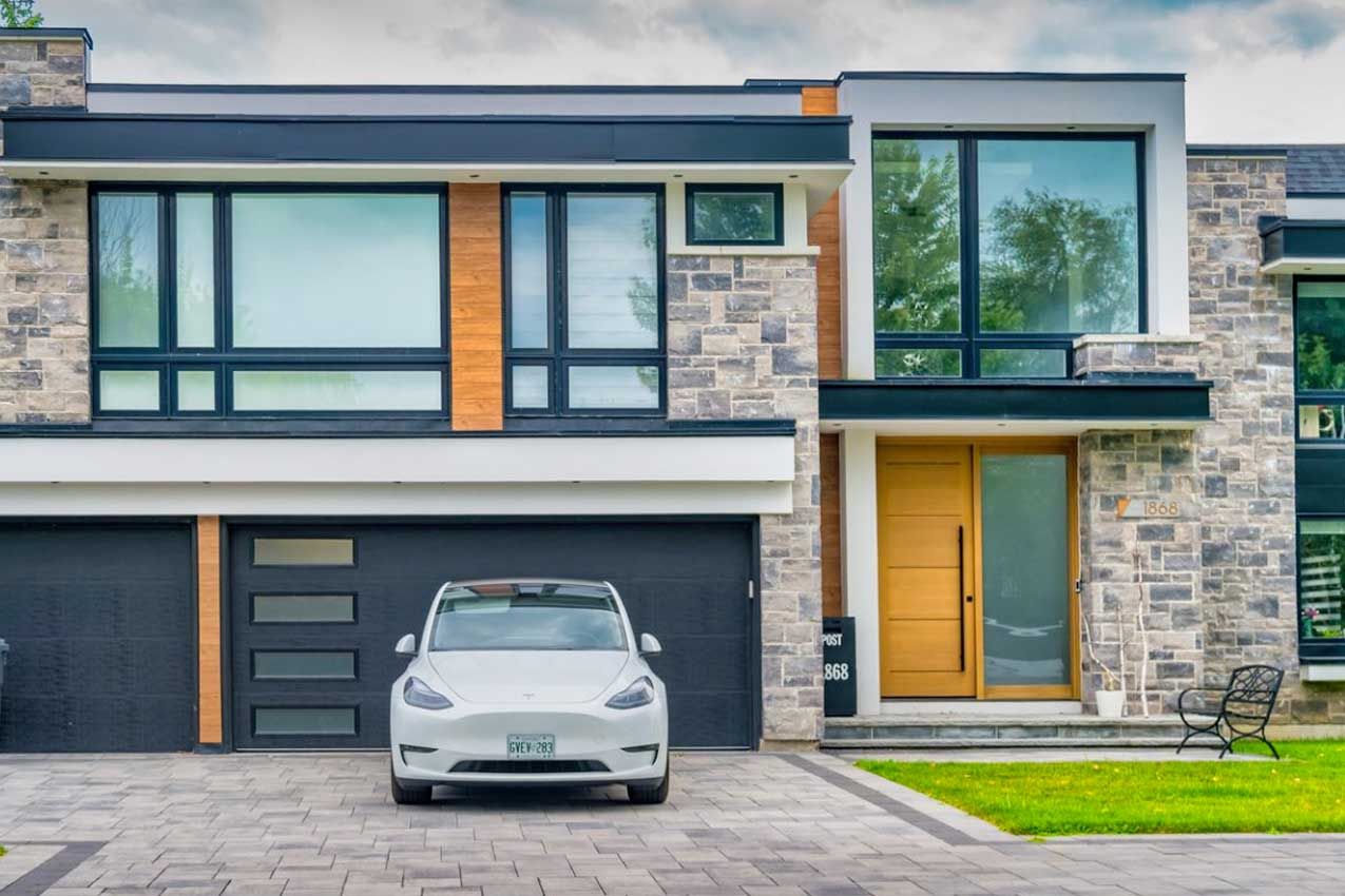 Using electric car to power your house and how it works!