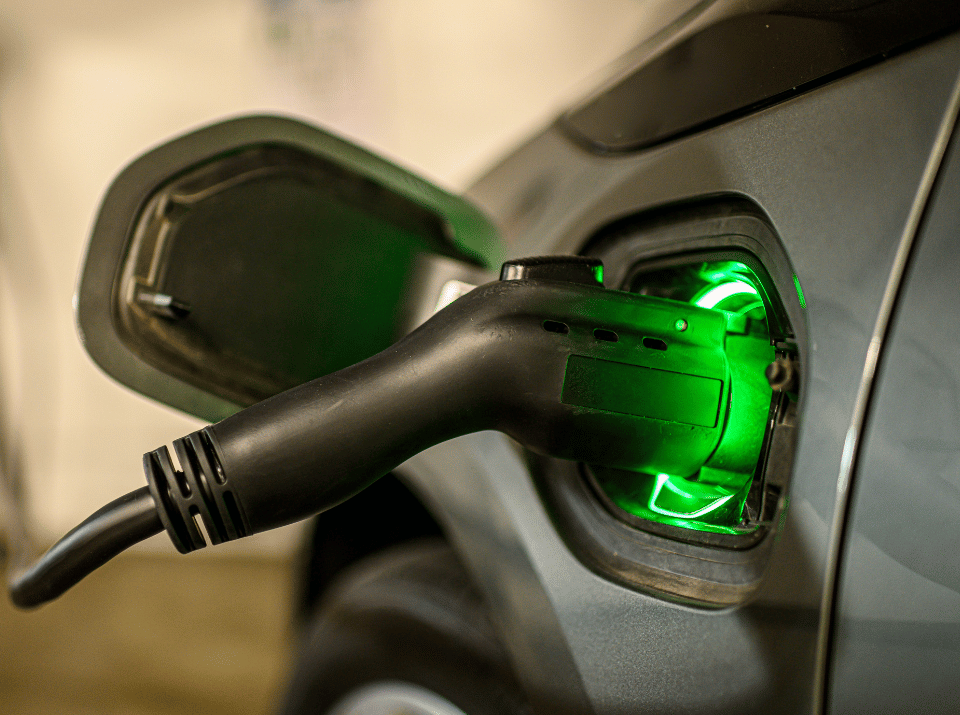 BYD Says 5-Minute EV Charging Is Here. Should You Believe the Hype?